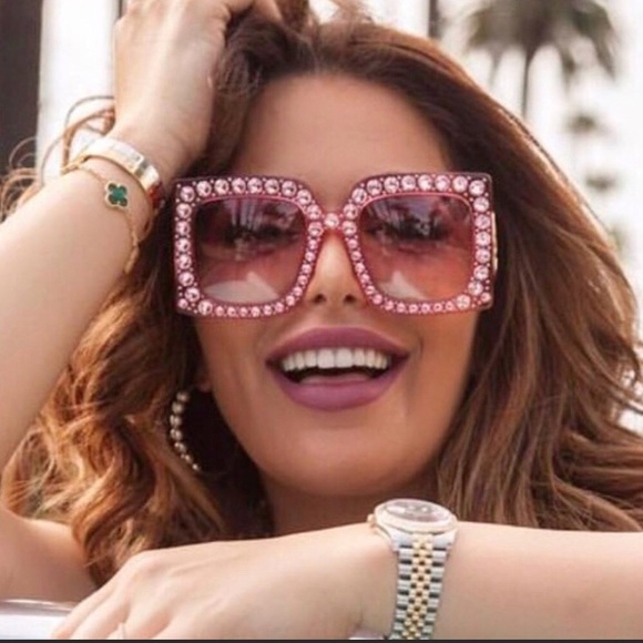 Blushing Rhinestones - Oversized Square Inverted🕶 - Picture 5 of 7